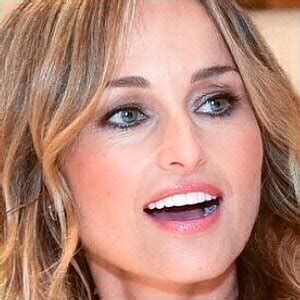 giada de laurentiis nipples|Inappropriate Outfits Giada De Laurentiis Has Been。